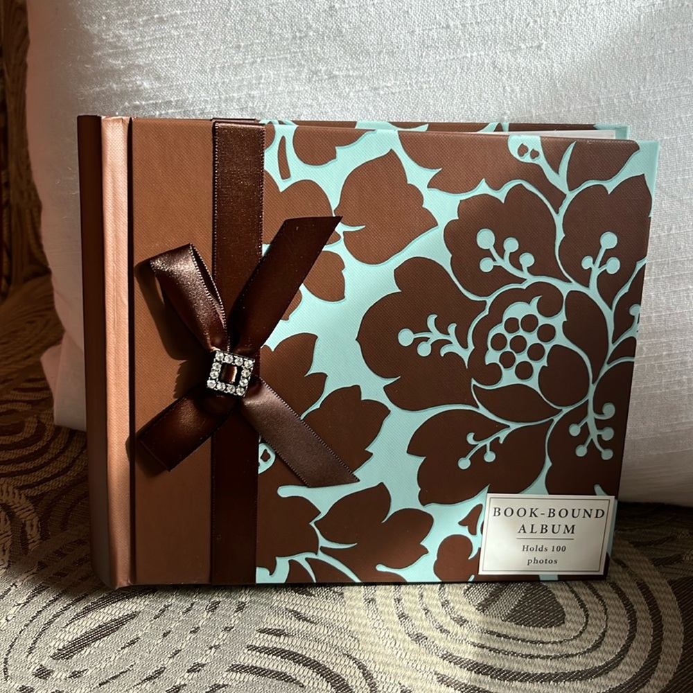 Brand new BEAUTIFUL photo album